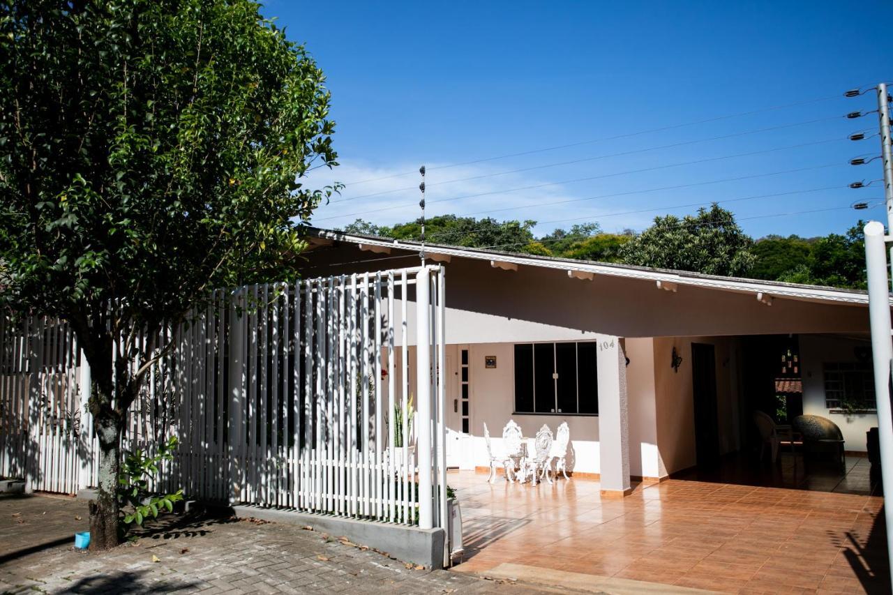 Cachoeira dos pássaros Foz do Iguaçu Esterno foto